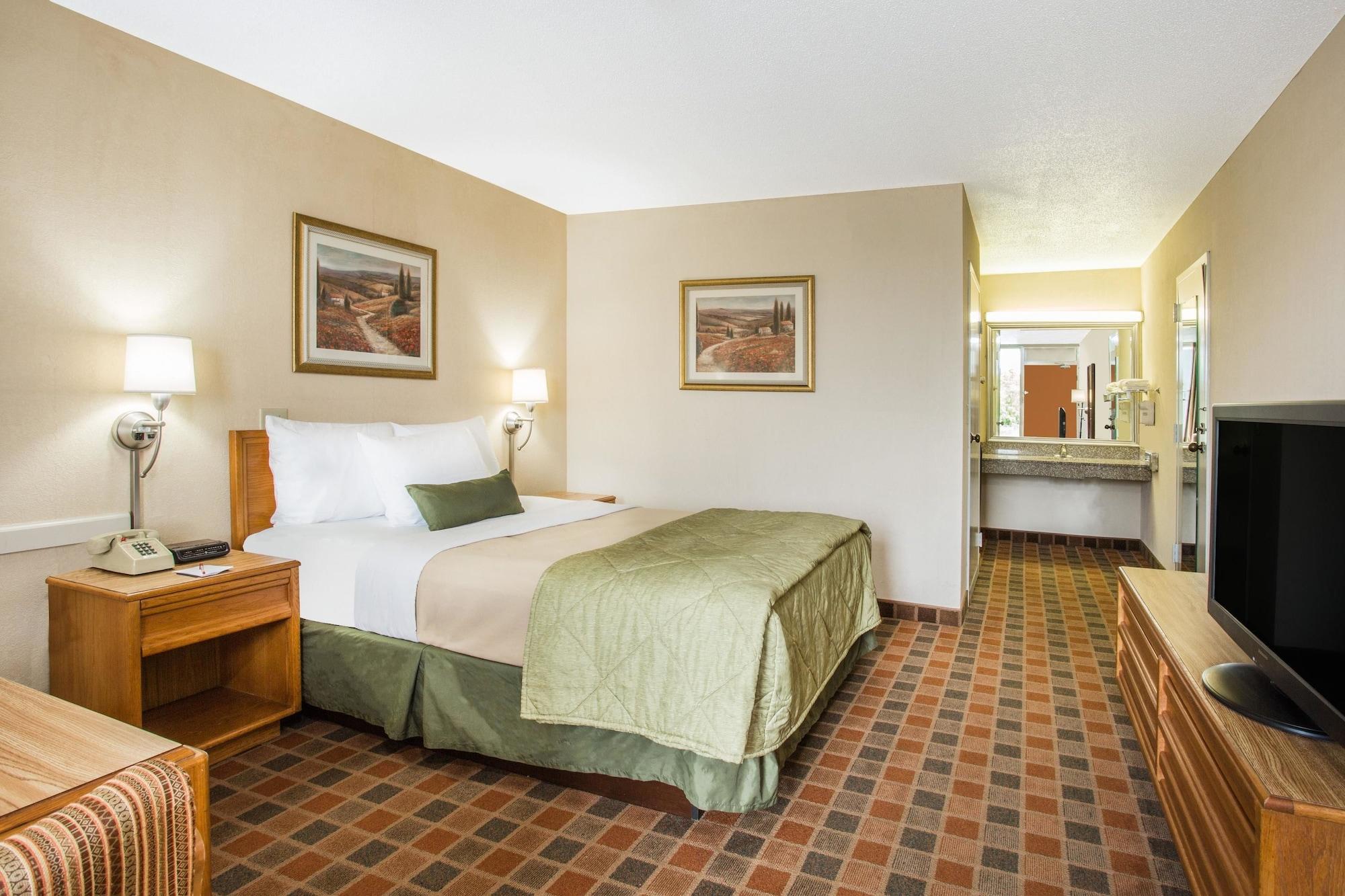 รามาดา บาย วินด์แฮม วิทวิลล์ Hotel วิธวิลล์ ภายนอก รูปภาพ